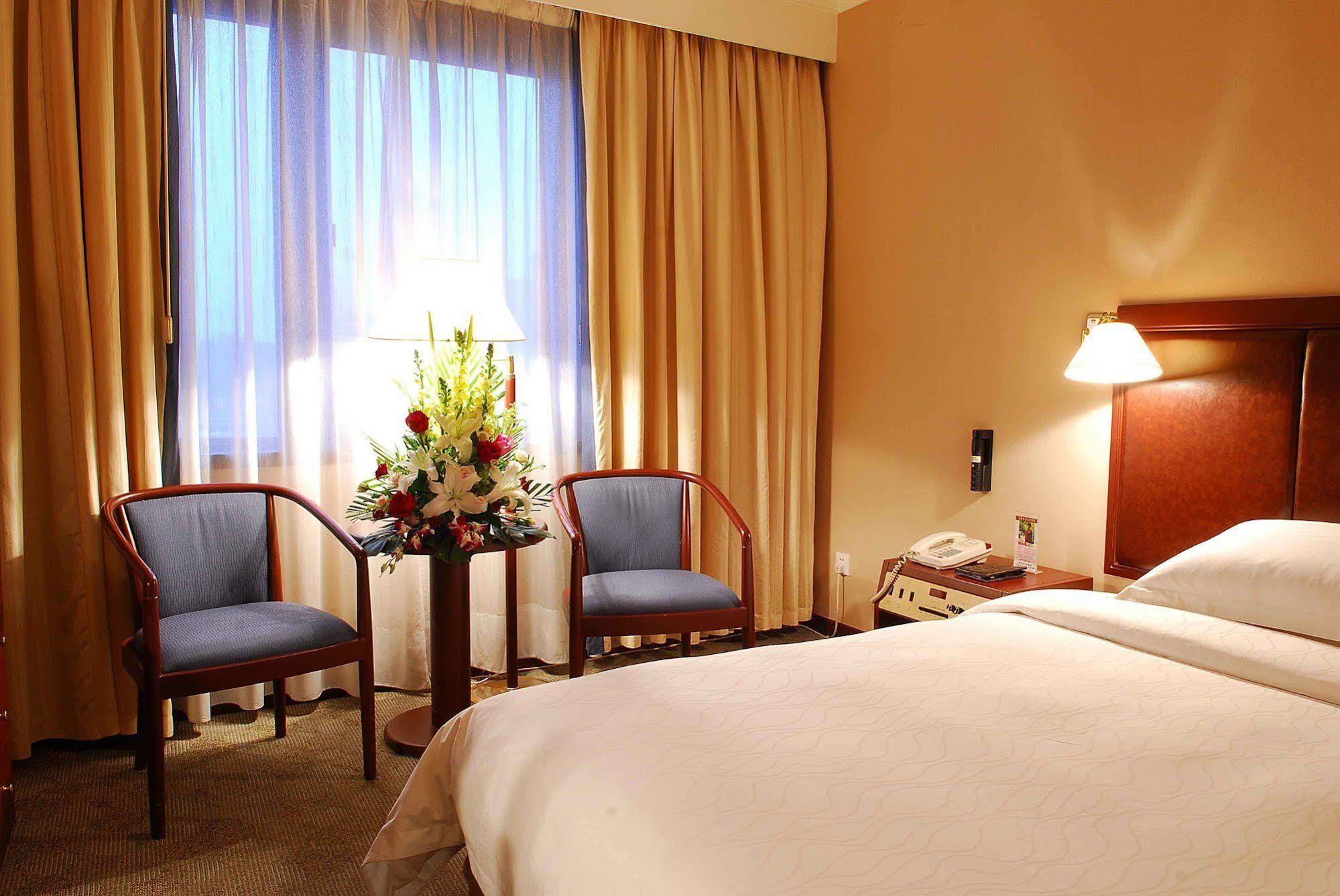 Rosedale Hotel & Suites Beijing Pequim Exterior foto